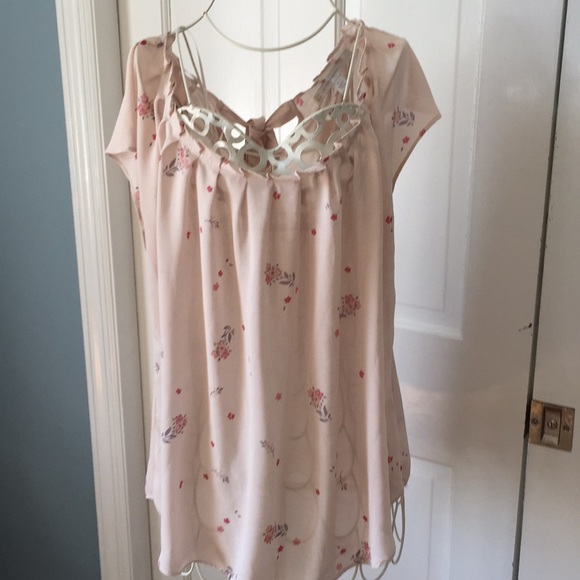 Top - Picture 1 of 1